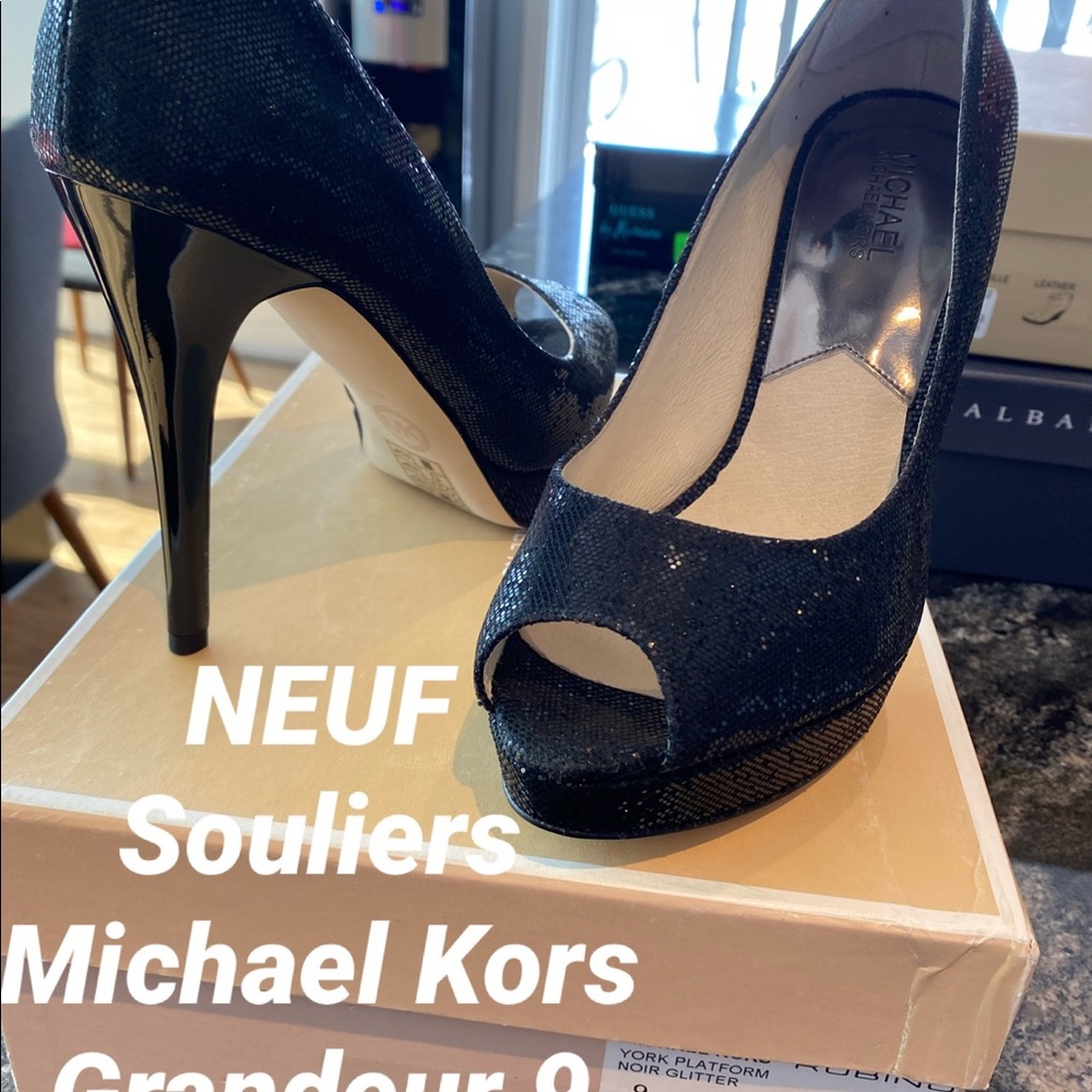 Michael Kors shoes bran new
